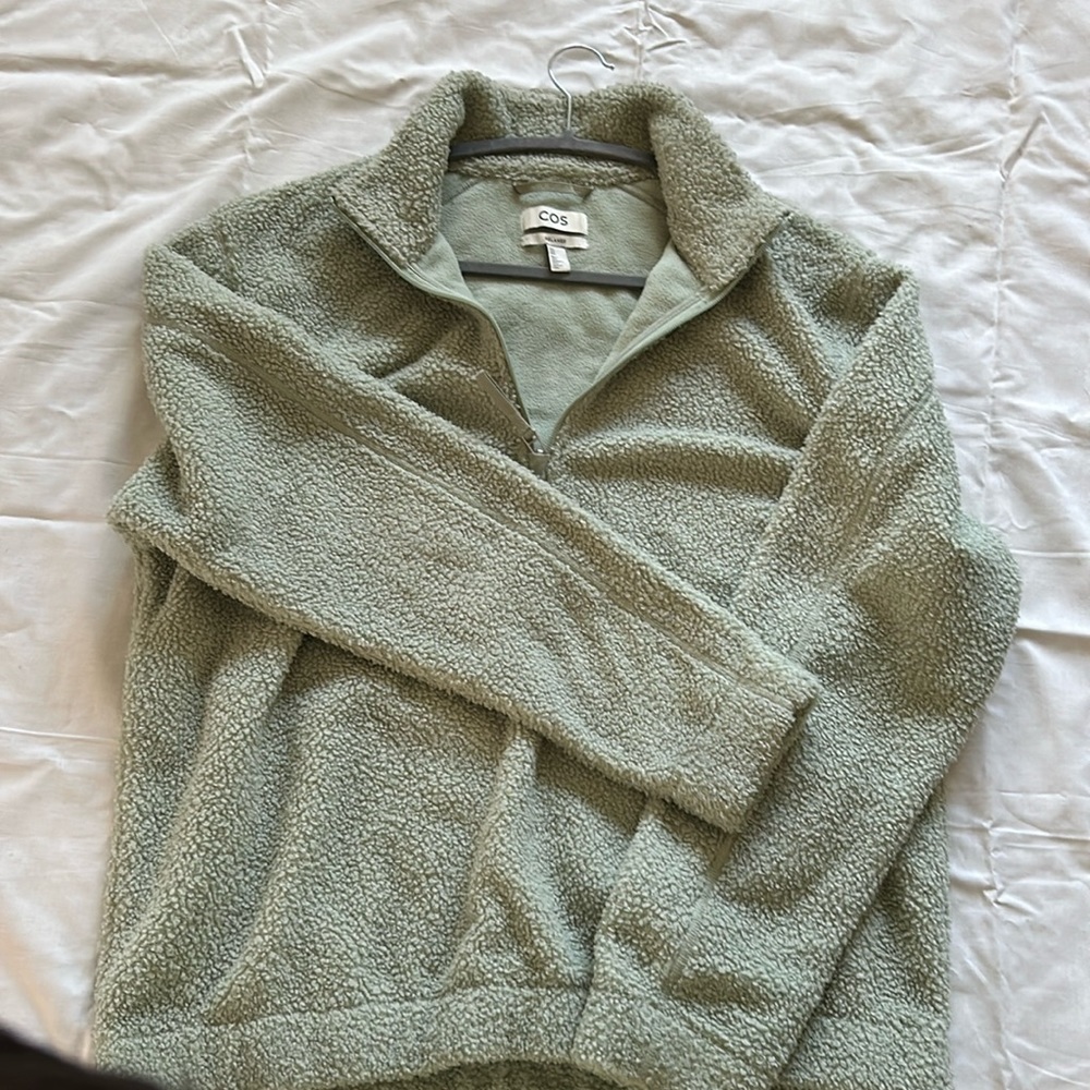 Cos sweater